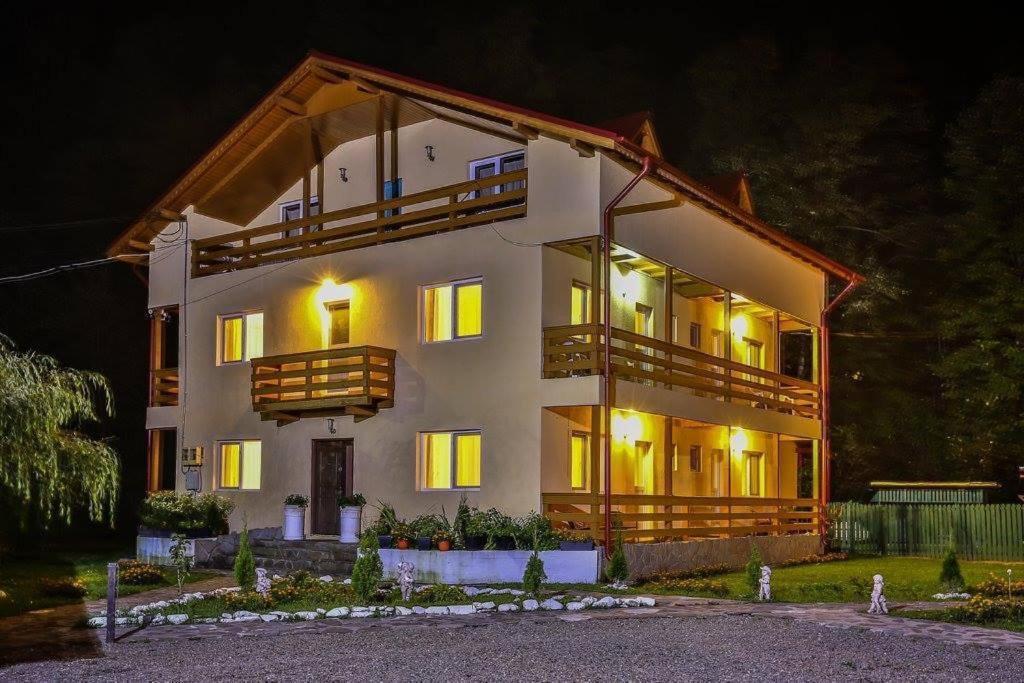 Pensiunea La Padure Cheia, Prahova Ξενοδοχείο Măneciu Εξωτερικό φωτογραφία